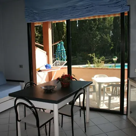 Verdemare Sardegna Uno Apart Otel