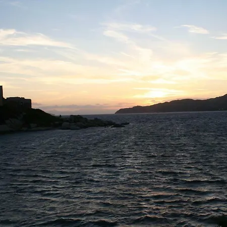 Verdemare Sardegna Uno מלון דירות 3*