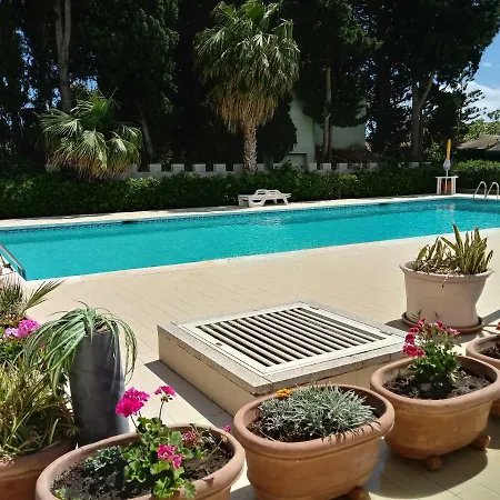 아파트호텔 Verdemare Sardegna Uno 3*