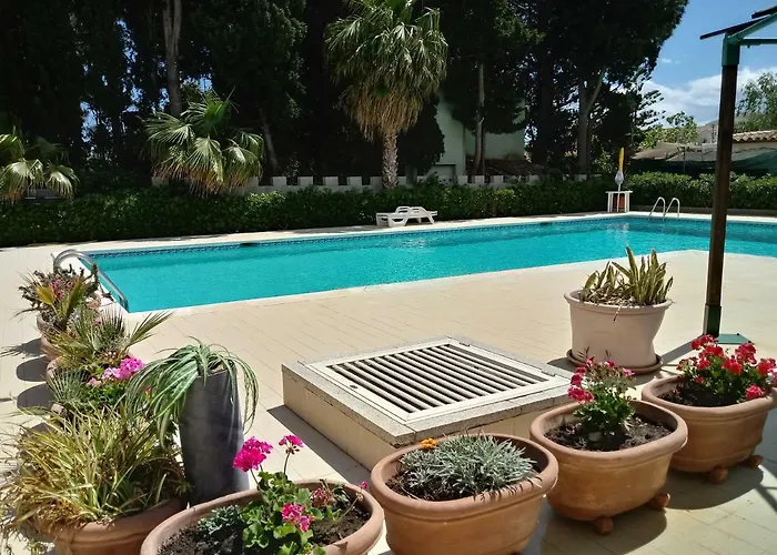 מלון דירות Verdemare Sardegna Uno 3*