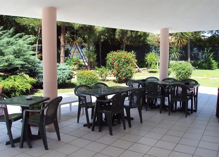 华德马拉萨丁公寓式酒店