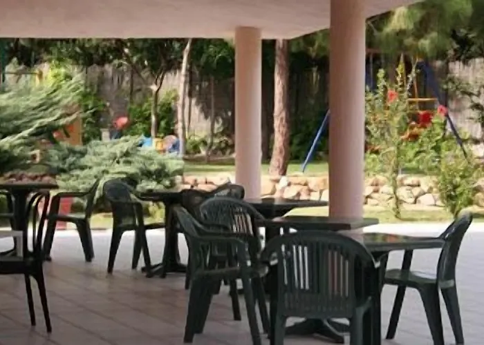 Hotel apartamentowy Verdemare Sardegna Uno 3*